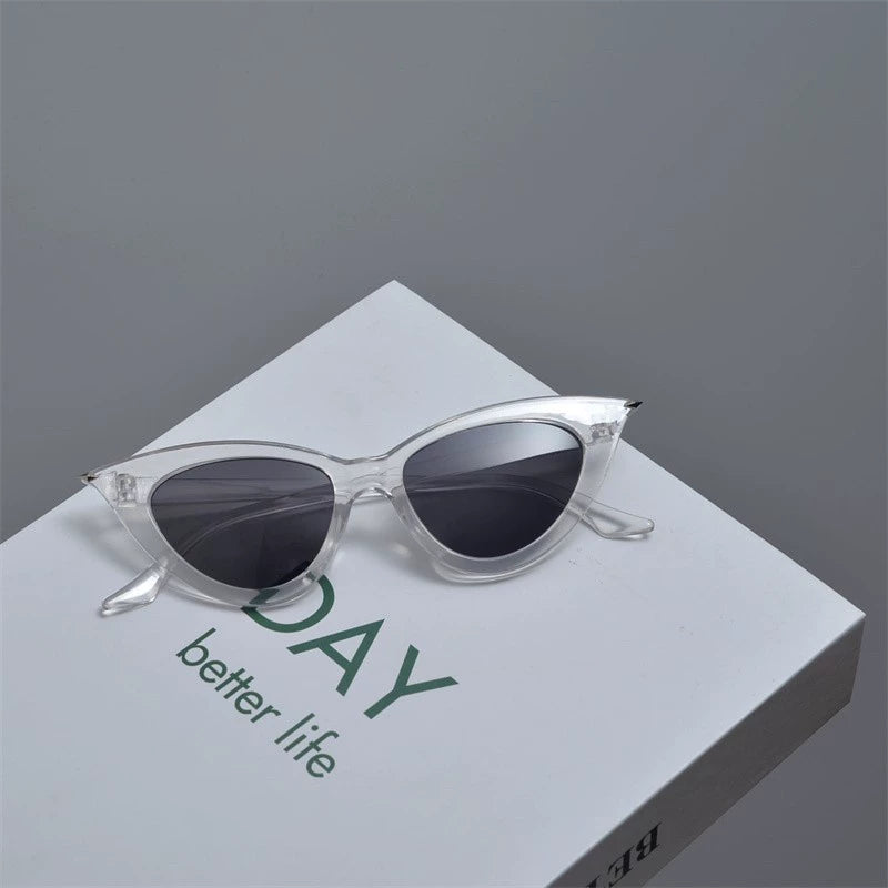 মহিলাদের জন্য প্রিমিয়াম ছোট ফ্রেমের সানগ্লাস, রেট্রো ট্রিঙ্গেল ক্যাট আই সানগ্লাস