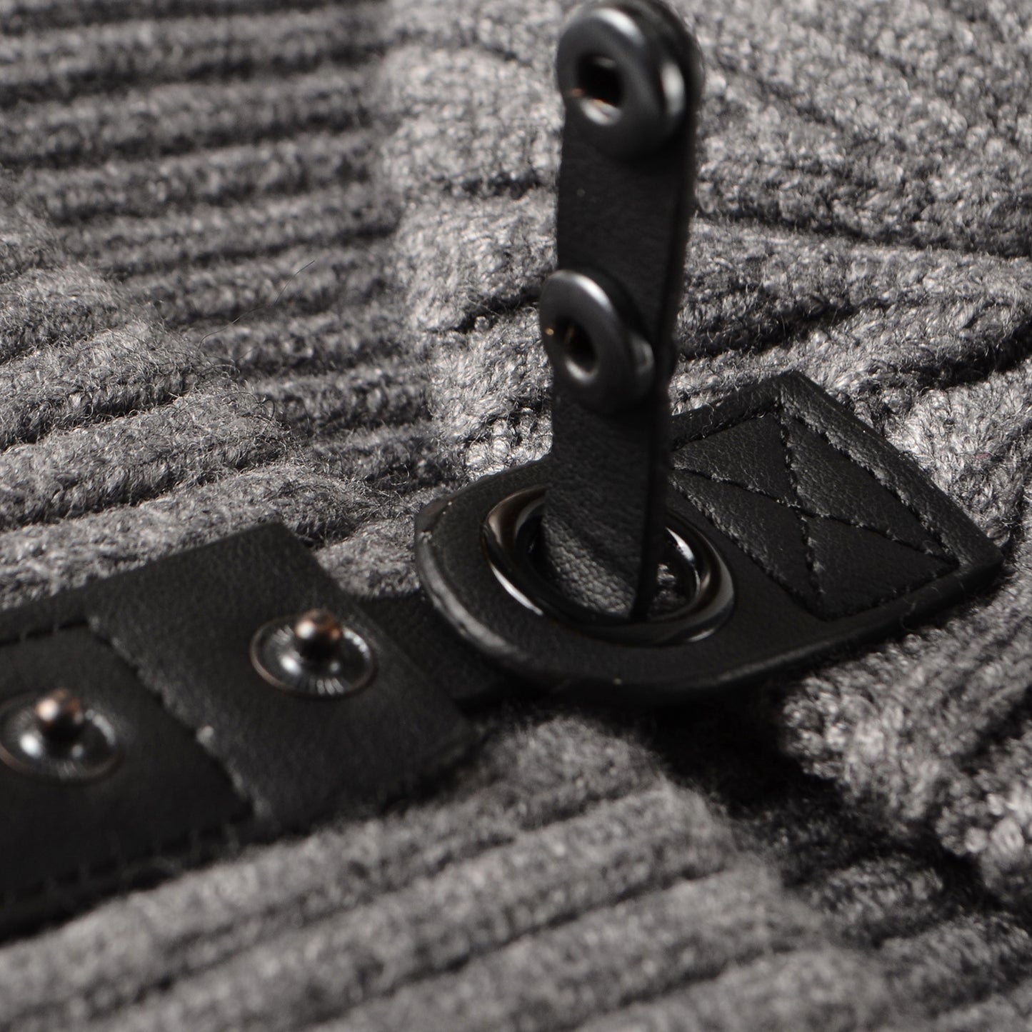 পুরুষদের সুতার বোনা সলিড রঙের উষ্ণ বিনি টুপি