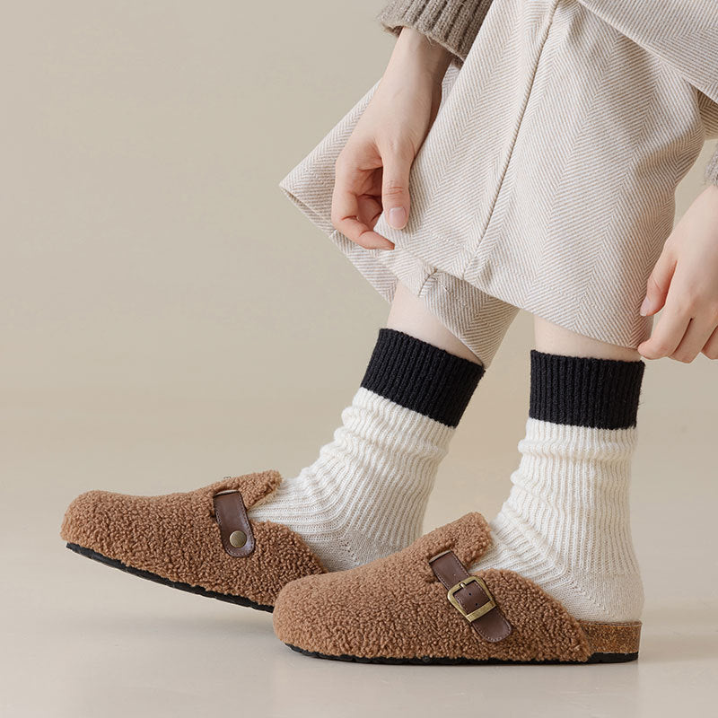 মহিলাদের শীতকালীন ঘন তোয়ালে মাঝারি মোজা