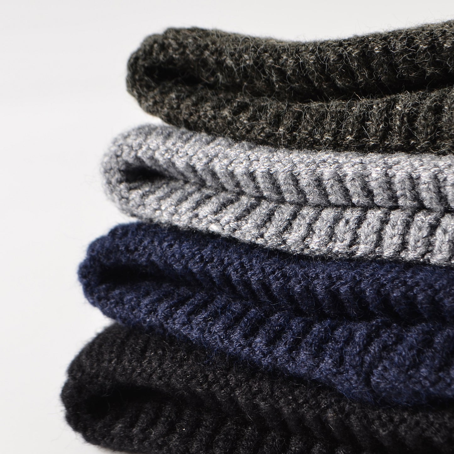 Winter solid color knit hat men's warm beanie hat