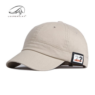 Short brim casual and versatile outdoor baseball cap