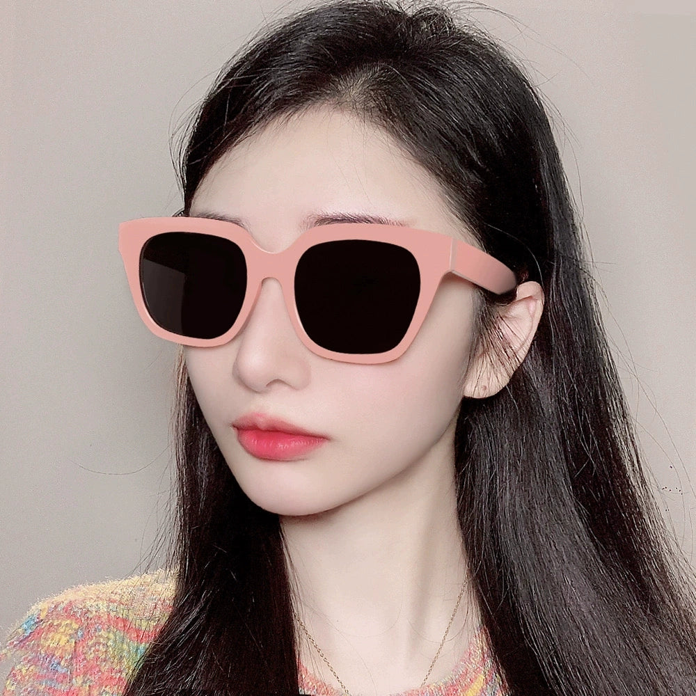 Big Frame glass, Anti-Ultraviolet Premium Sunglass and Shades for women