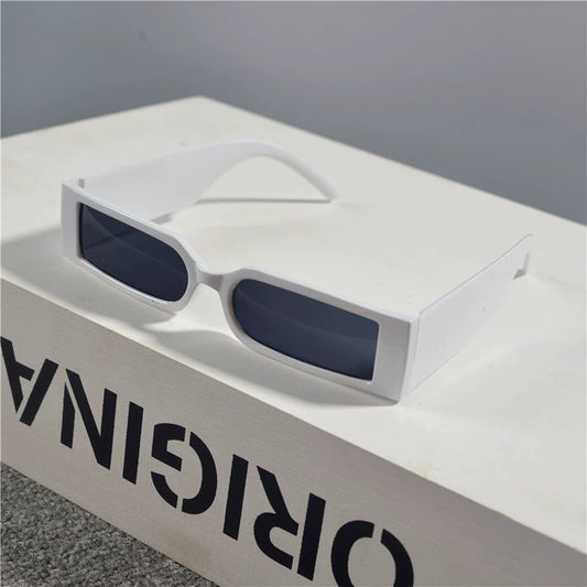 পুরুষ এবং মহিলাদের জন্য হালকা নতুন আয়তক্ষেত্রাকার রেট্রো সরু ফ্রেমের রঙিন সানগ্লাস