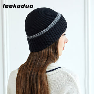 Yarn knitted winter  men's and women's thickened beanie hat