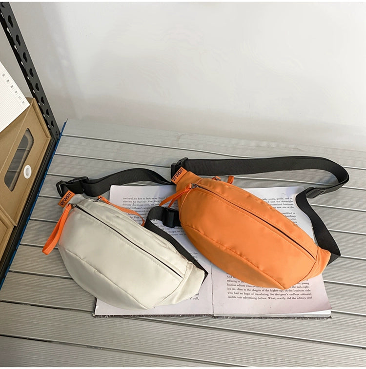 Lightweight unisex crossbody bag for travel and hiking